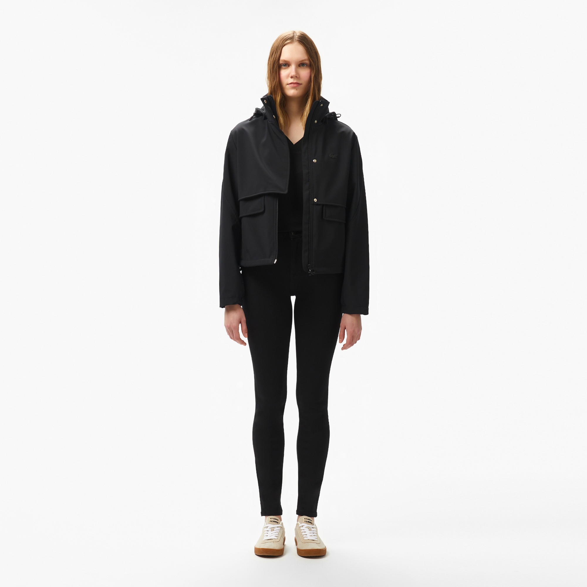 Lacoste Kadın Relaxed Fit Kapüşonlu Siyah Yağmurluk