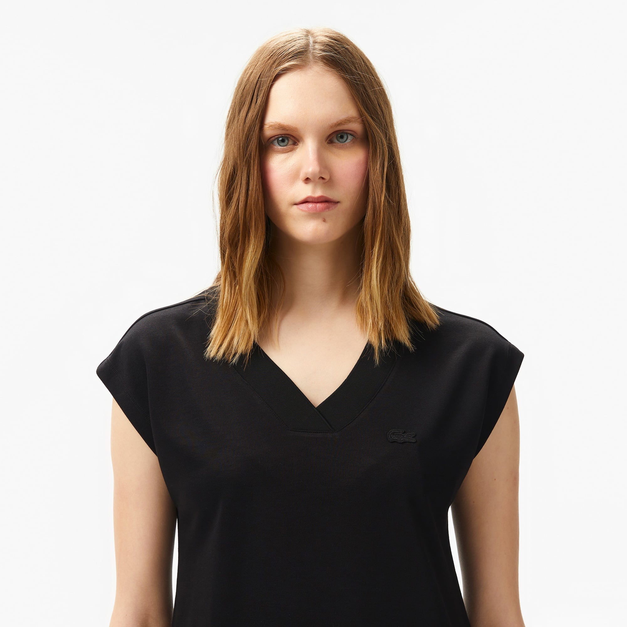 Lacoste Kadın Slim Fit V Yaka Siyah T-Shirt