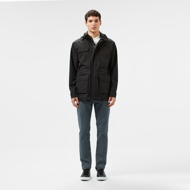  Lacoste Erkek Regular Fit Kapüşonlu Baskılı Siyah Yağmurluk