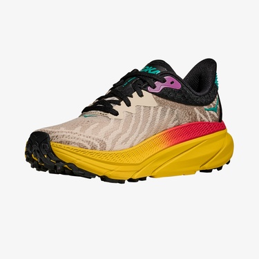  Hoka Challenger ATR 7 Kadın Krem Arazi Koşu Ayakkabısı