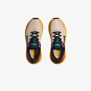  Hoka Challenger ATR 7 Kadın Krem Arazi Koşu Ayakkabısı