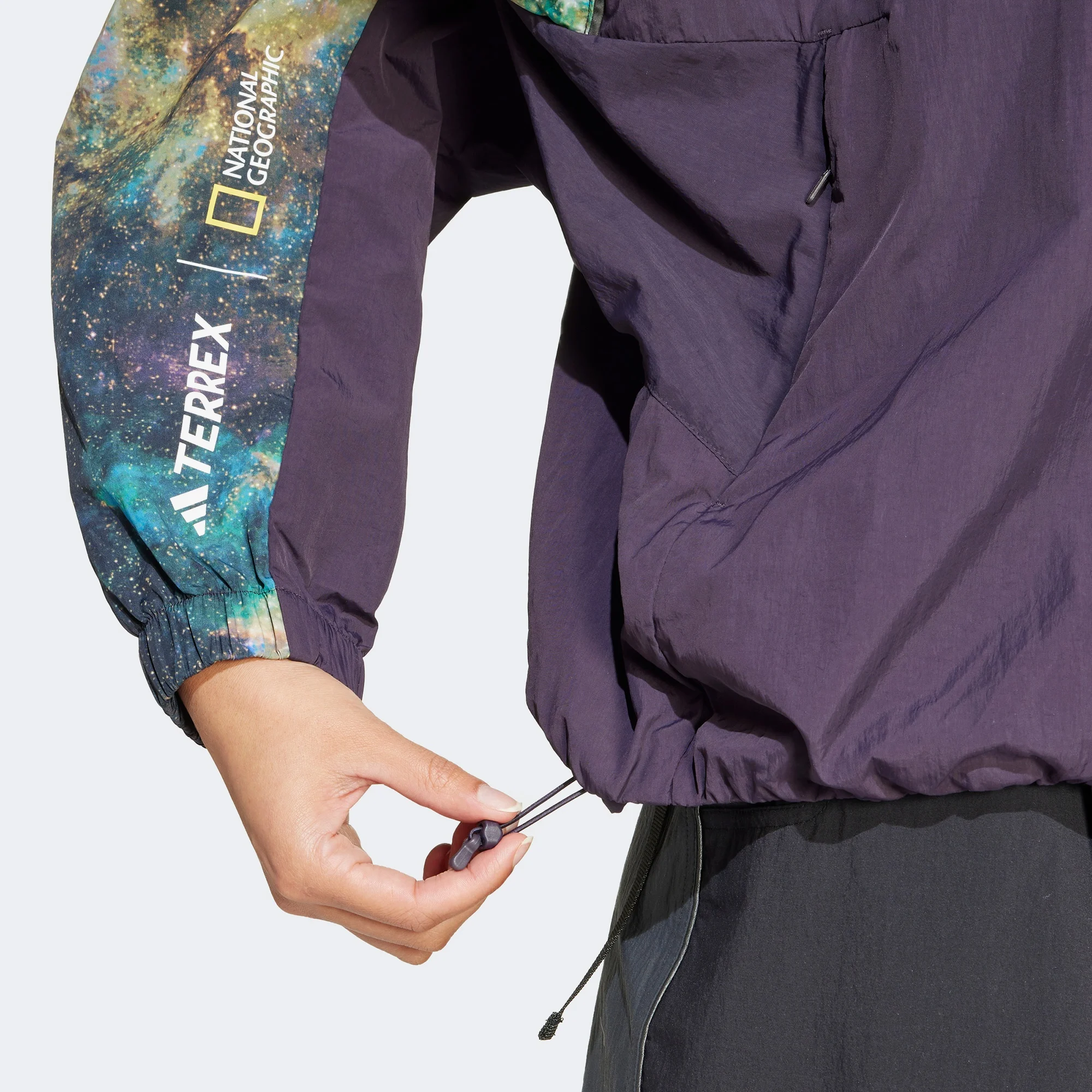 adidas Nat Geo Wind.Rdy Kadın Mor Outdoor Ceket