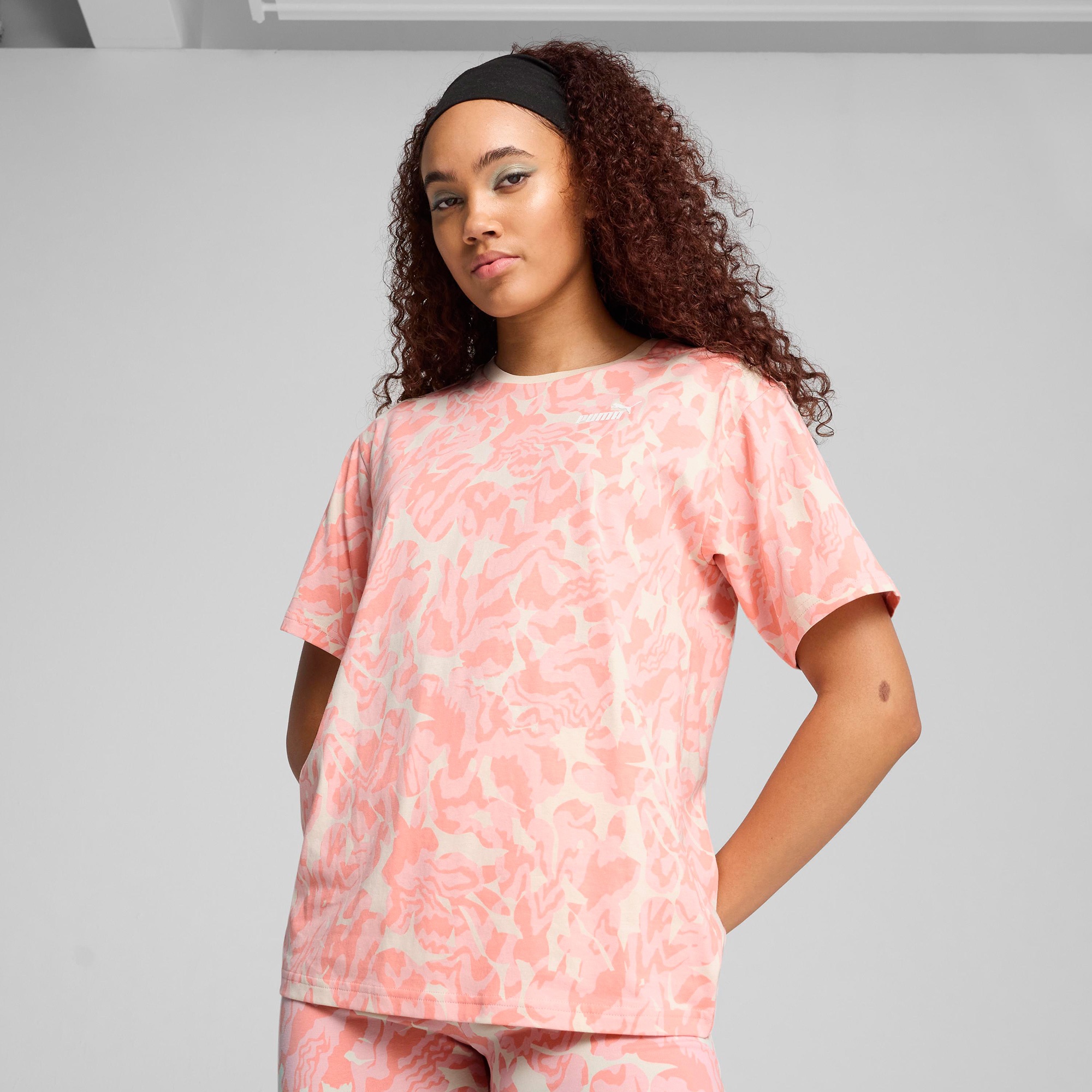 Puma Nature 2 0 Relaxed Aop Kadın Krem T-Shirt