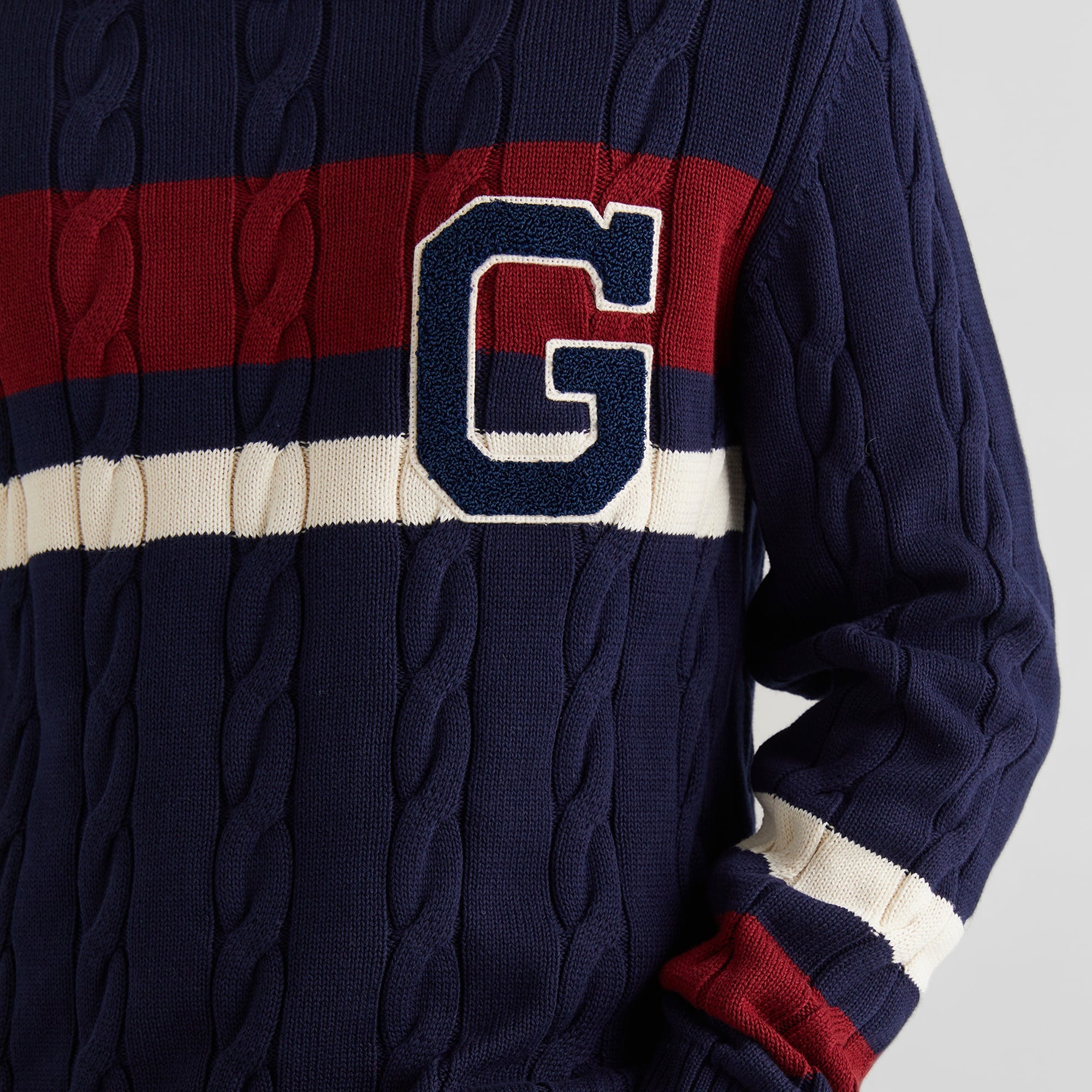 GANT Erkek Lacivert Relaxed Fit Bisiklet Yaka Renk Bloklu Örgü Kazak