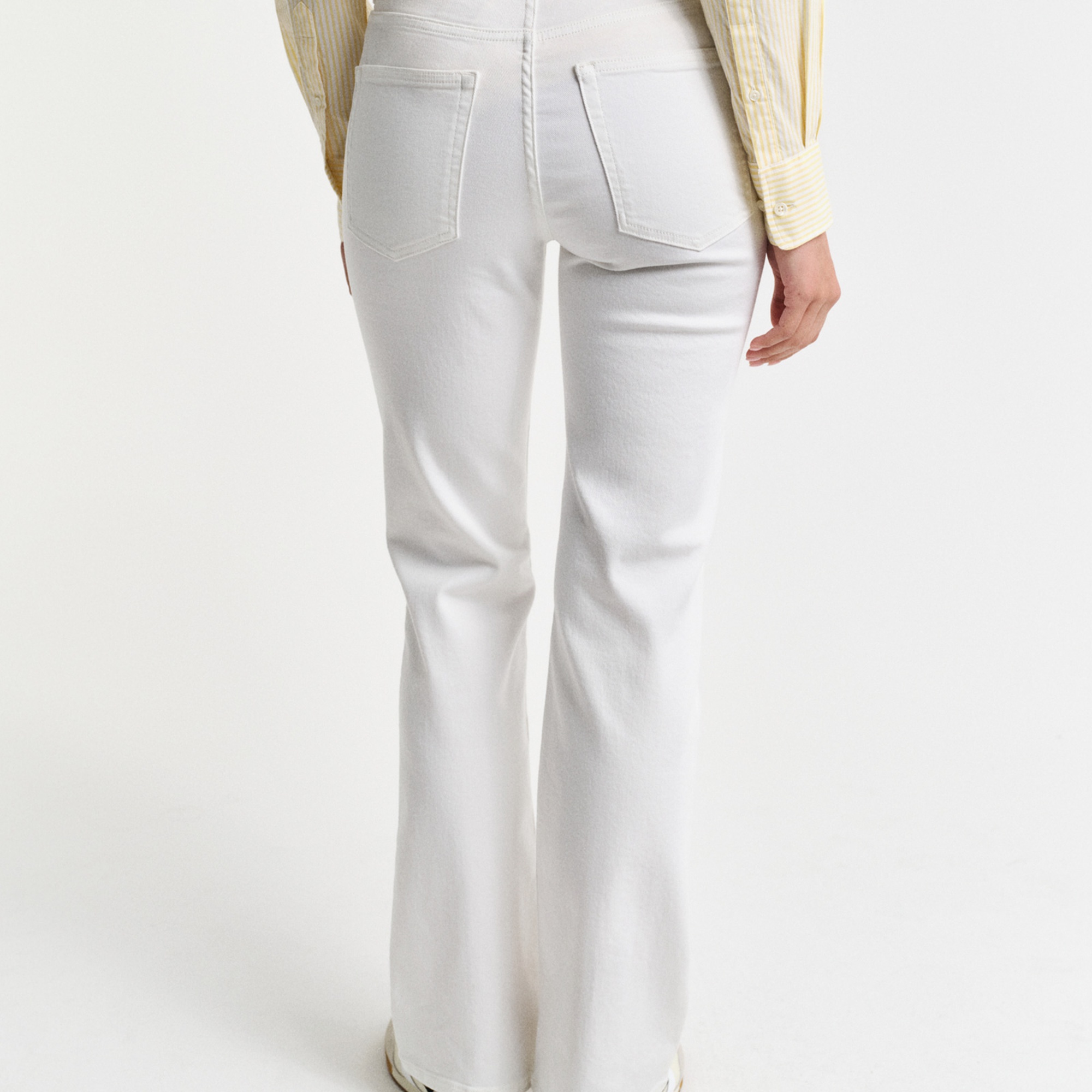 GANT Kadın Krem Slim Fit Pantolon