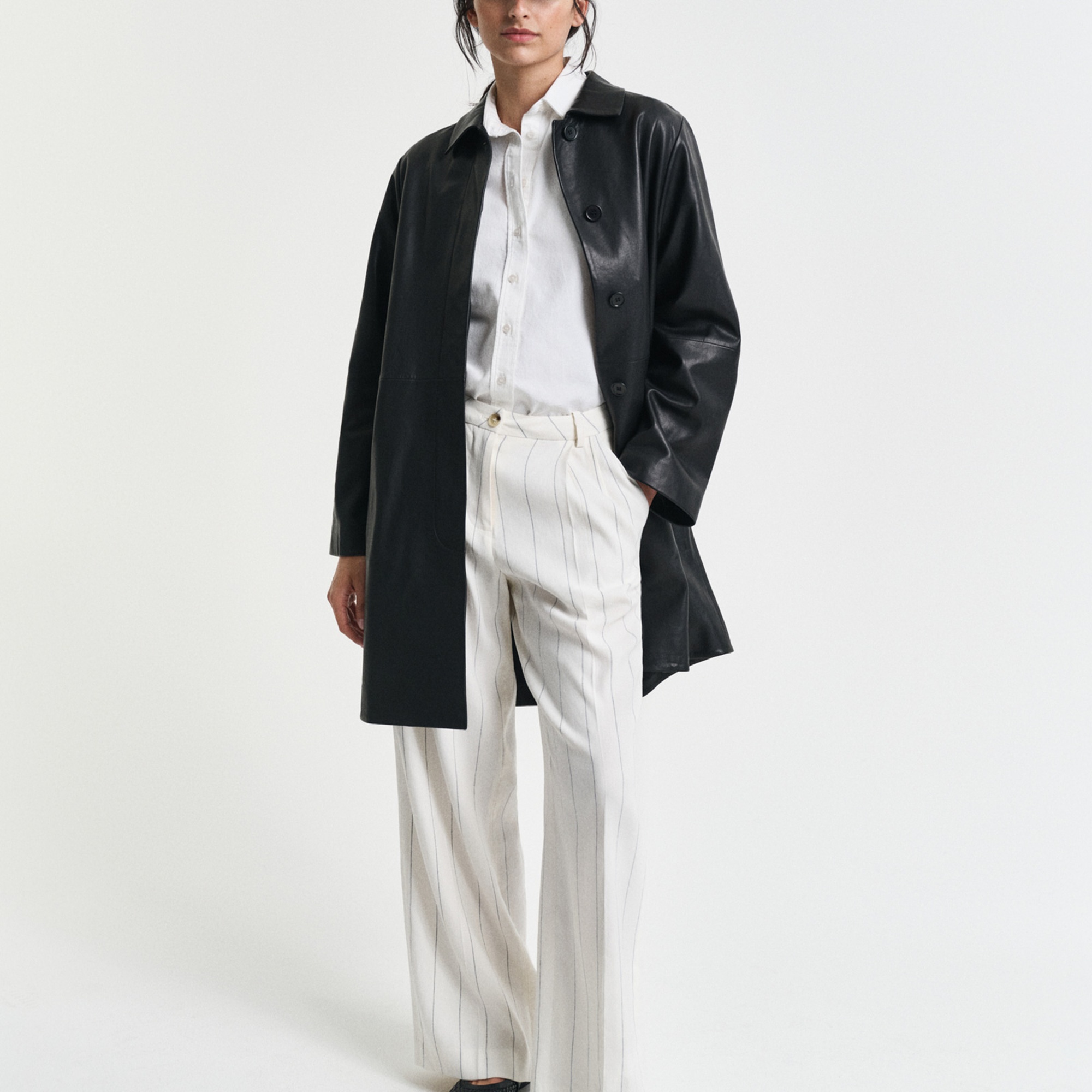 GANT Kadın Beyaz Regular Fit Klasik Yaka Gömlek