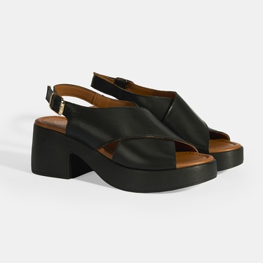  Siyah Kadın Toka Detaylı Deri Sandalet