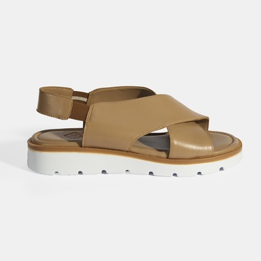  Taba Kadın Lastik Bantlı Deri Sandalet