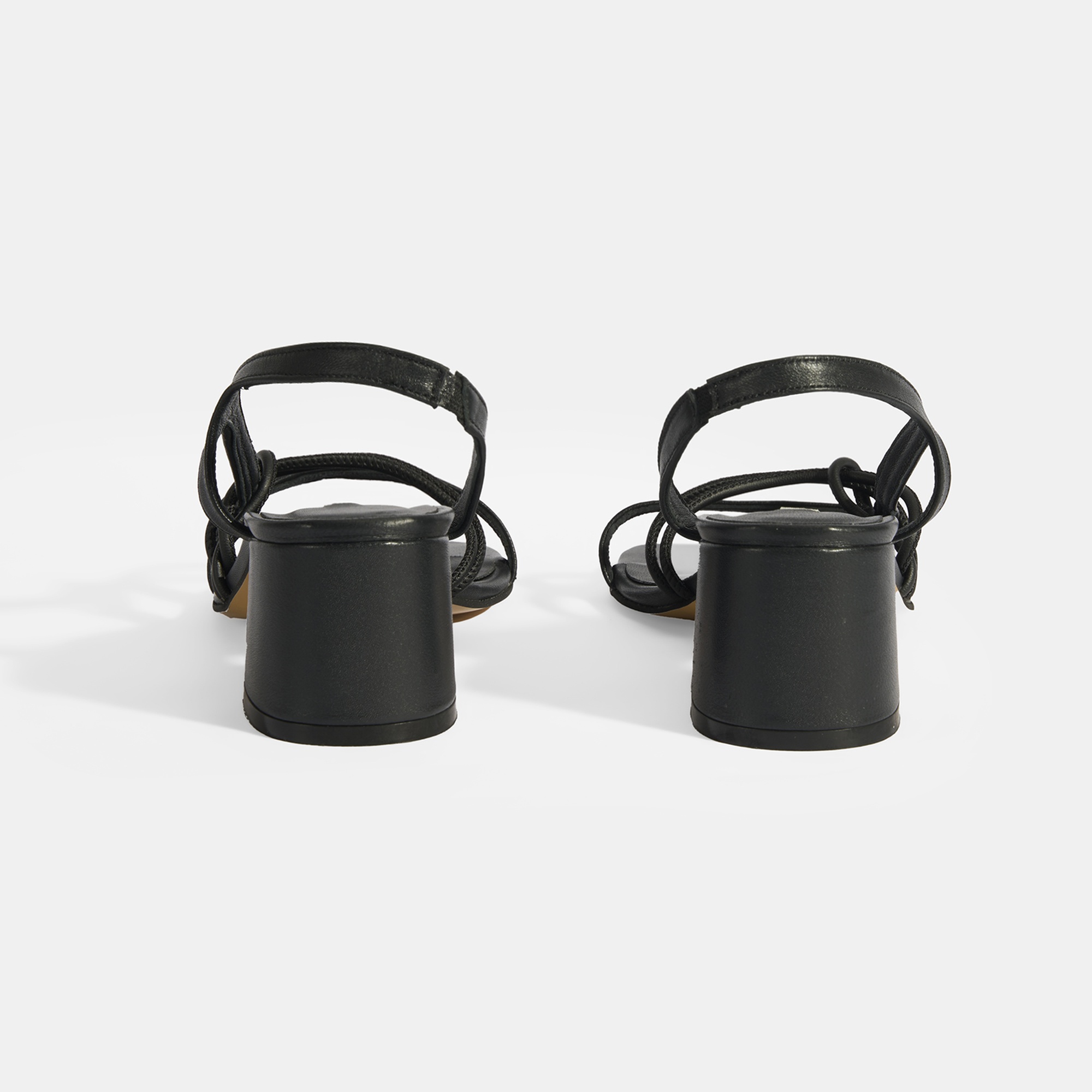 Kadın Siyah Topuklu Deri Sandalet