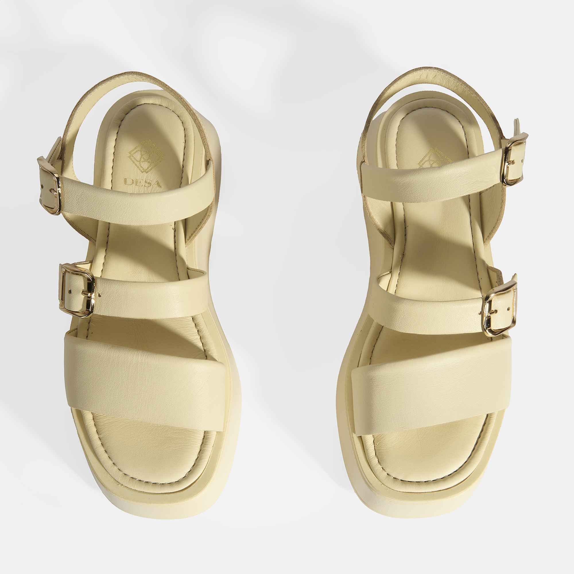 Kadın Krem Deri Sandalet