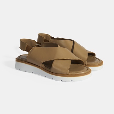  Taba Kadın Lastik Bantlı Deri Sandalet