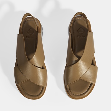  Taba Kadın Lastik Bantlı Deri Sandalet