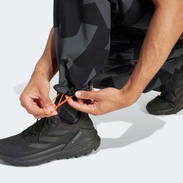  adidas Terrex Xploric Printed Kargo Erkek Siyah Eşofman Altı