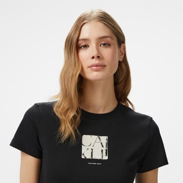  Calvin Klein Front Photo Graphic Baby Kadın Siyah T-Shirt