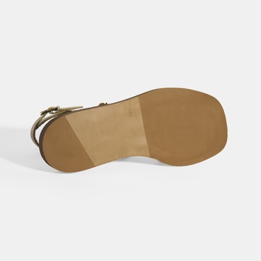  Bej Kadın Toka Detaylı Aksesuarlı Deri Sandalet