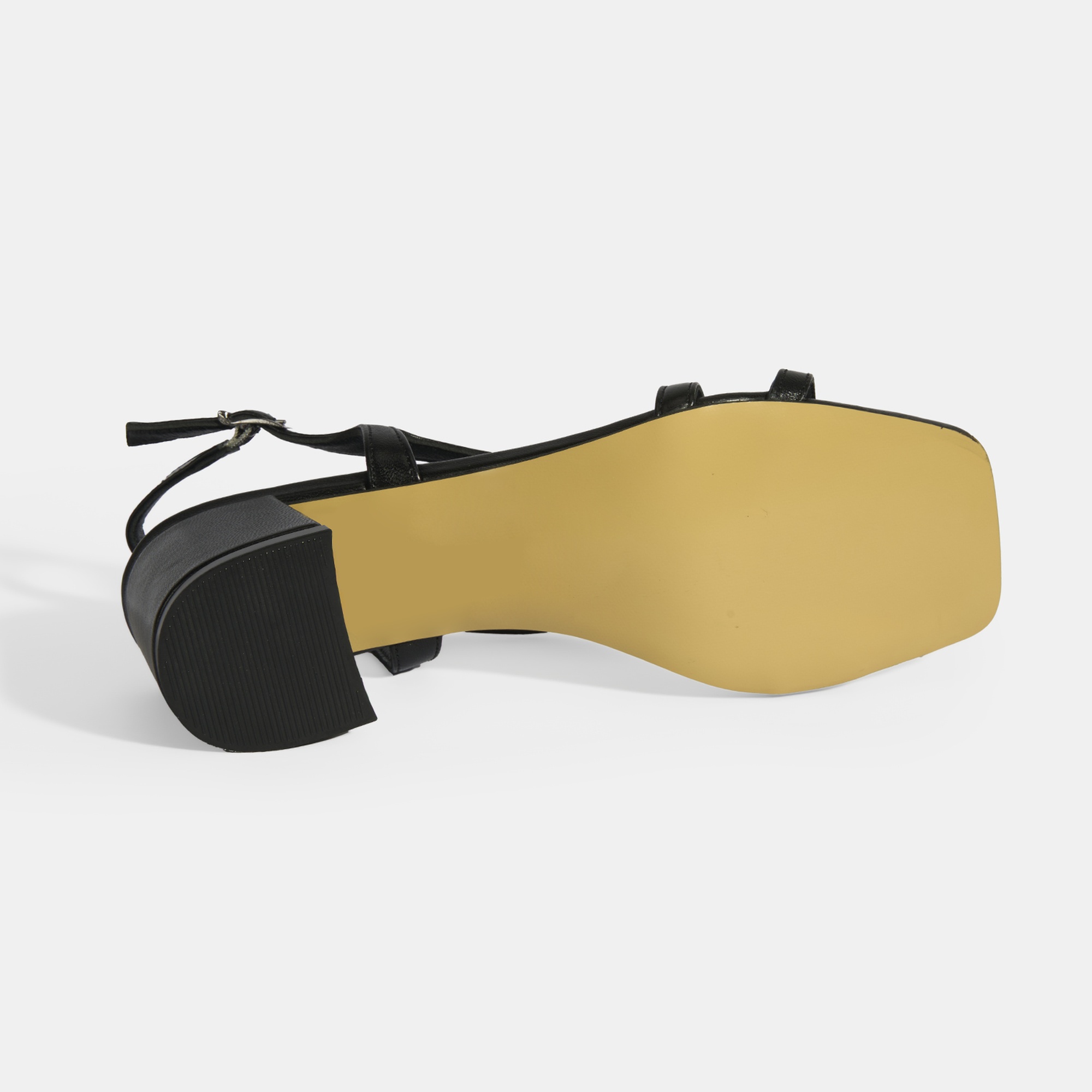 Siyah Kadın Toka Aksesuarlı Deri Topuklu Sandalet