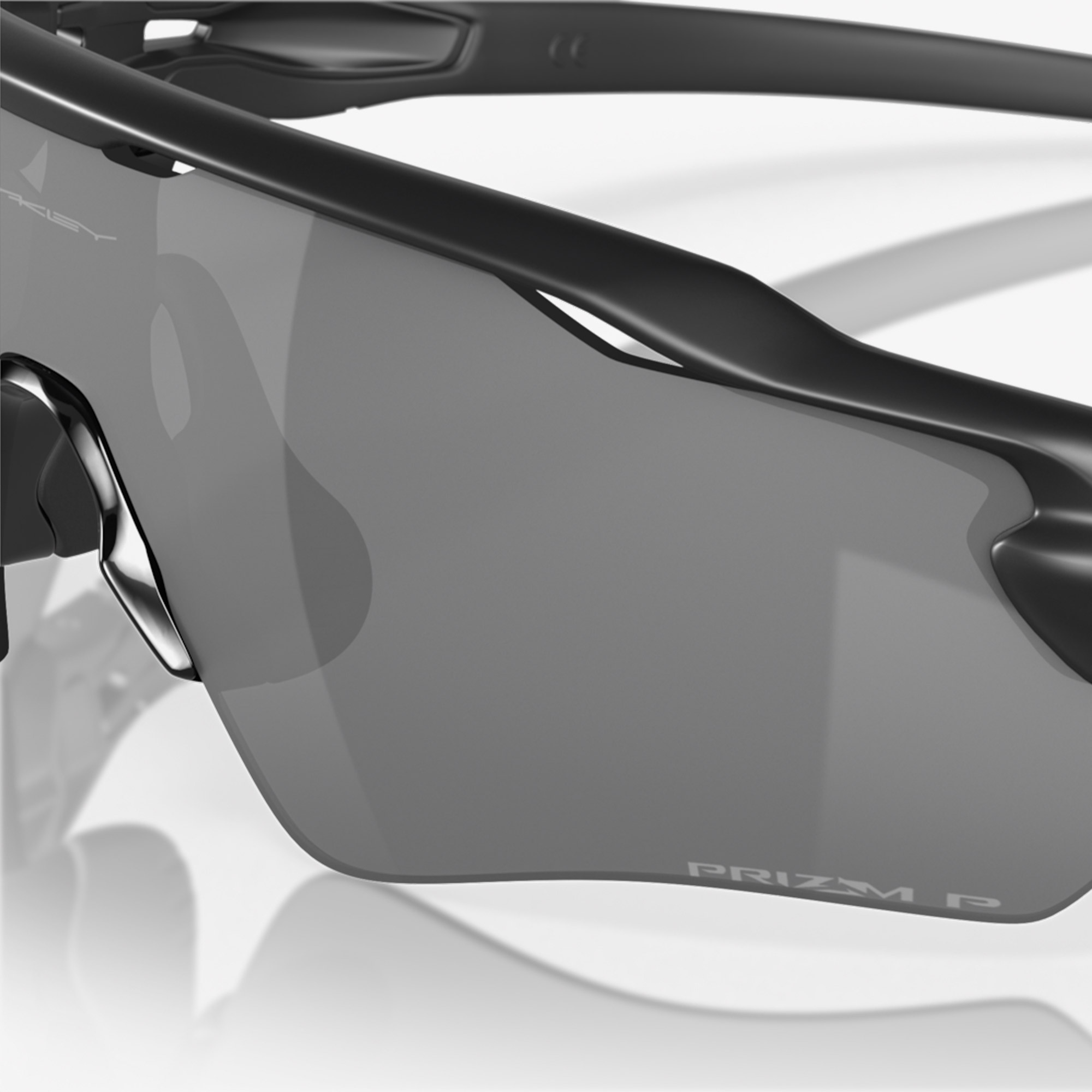 Oakley 0OO9208 Unisex Siyah Güneş Gözlüğü