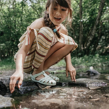  Igor Clasica V. Unisex Çocuk Yeşil Sandalet