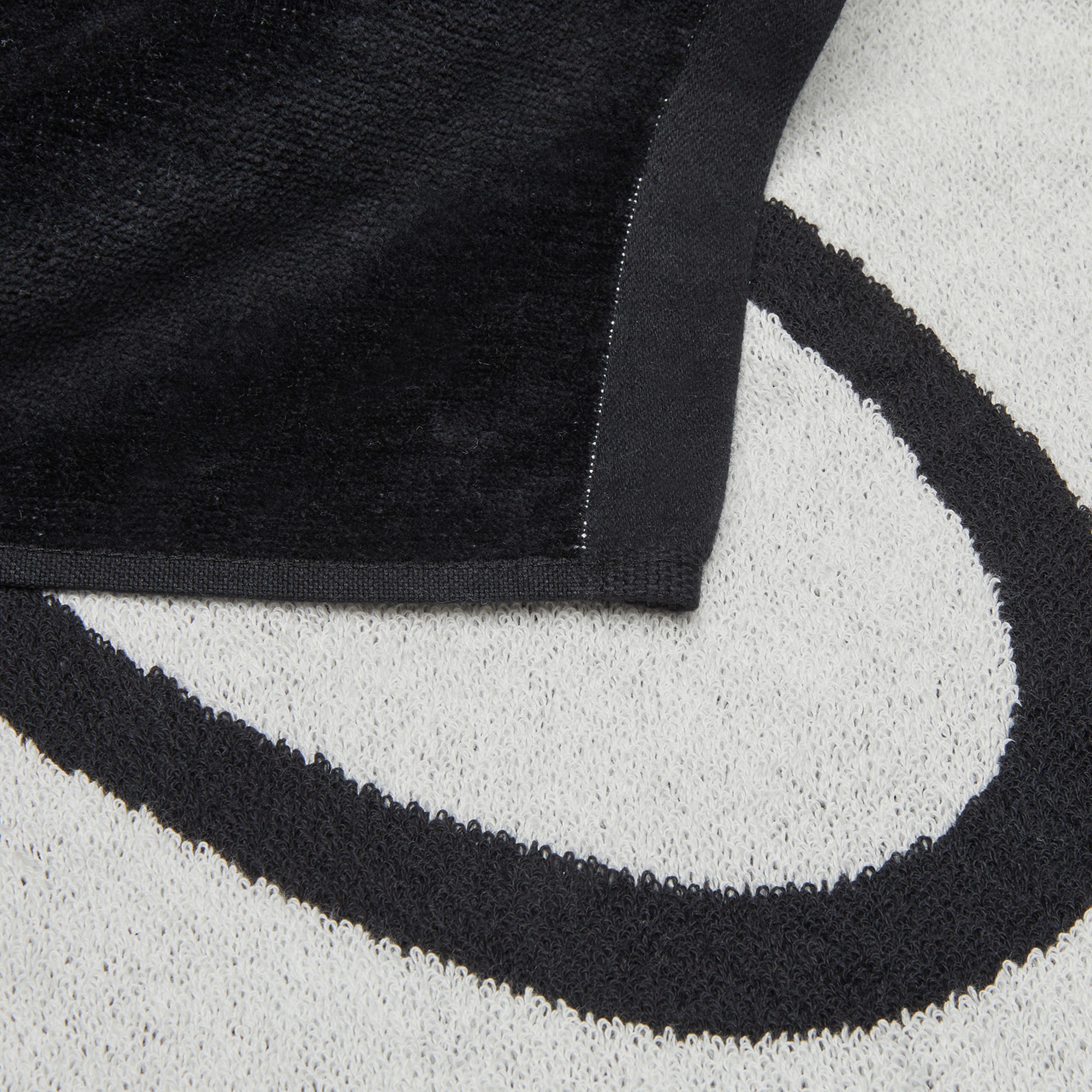 GANT Unisex Siyah Logolu Havlu