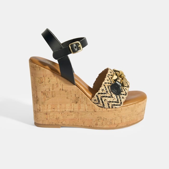  Kadın Siyah Toka Aksesuarlı Deri Detaylı Dolgu Topuklu Sandalet