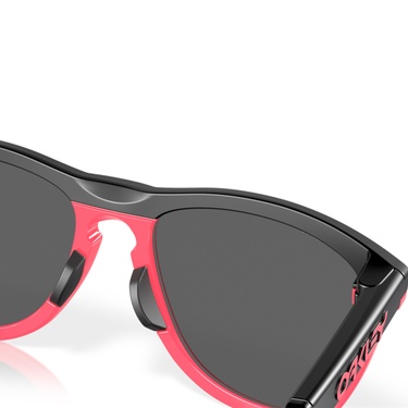  Oakley Frogskins Hybrid Erkek Kırmızı Gözlük