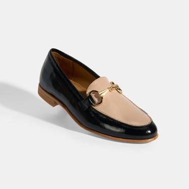  Siyah Kadın Metal Aksesuarlı Slip-On Rugan Loafer