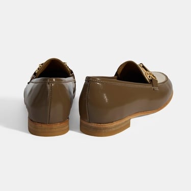  Vizon Kadın Metal Aksesuarlı Slip-On Rugan Loafer