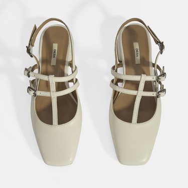  Kadın Beyaz Tokalı Deri Günlük Ayakkabı