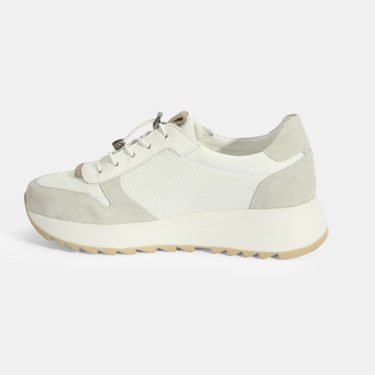  Kadın Beyaz Bağcıklı Deri Detaylı Spor Ayakkabı