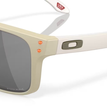  Oakley Holbrook Erkek Gözlük