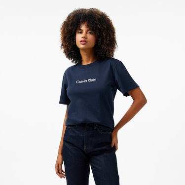  Calvin Klein Hero Logo Regular Kadın Lacivert T-Shirt