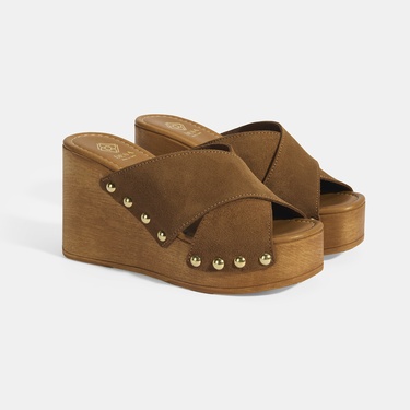  Kadın Taba Zımba Detaylı Süet Dolgu Topuklu Terlik