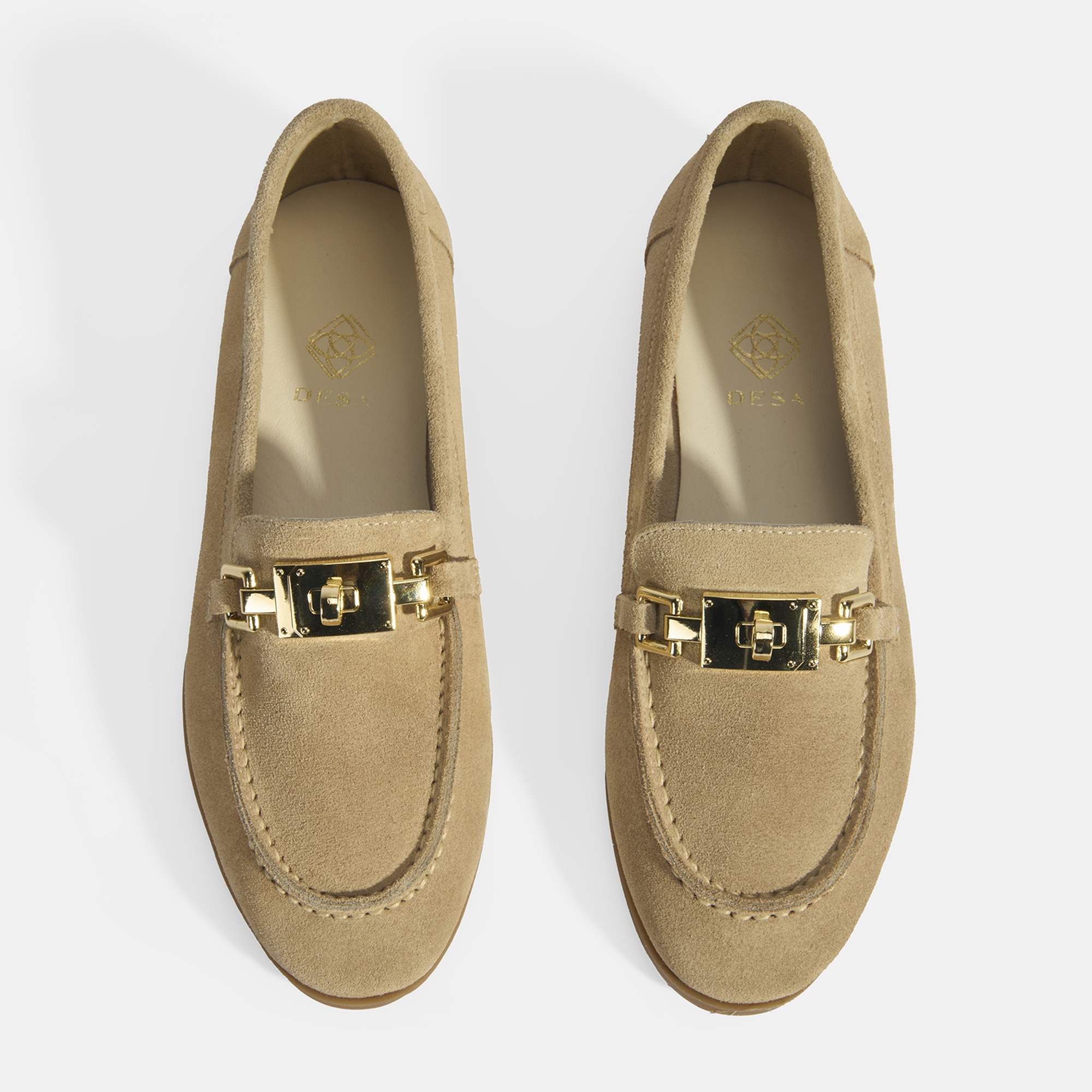 Kadın Bej Kilit Aksesuarlı Slip-On Süet Loafer