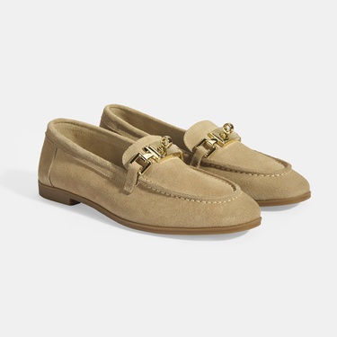  Kadın Bej Kilit Aksesuarlı Slip-On Süet Loafer