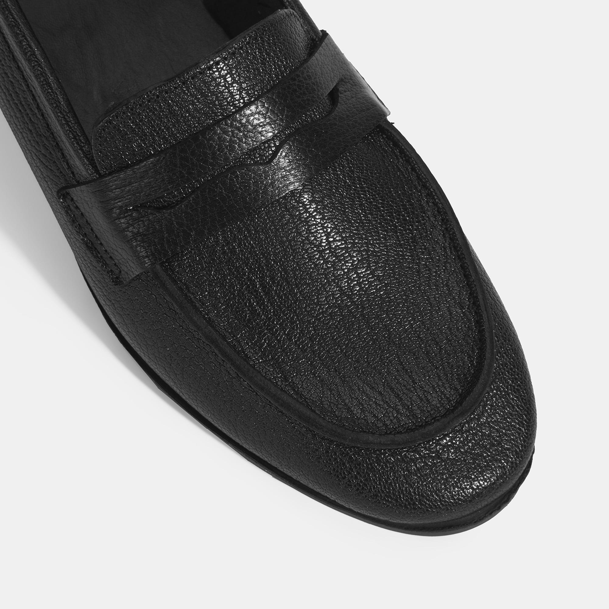 Kadın Siyah Slip-On Deri Loafer