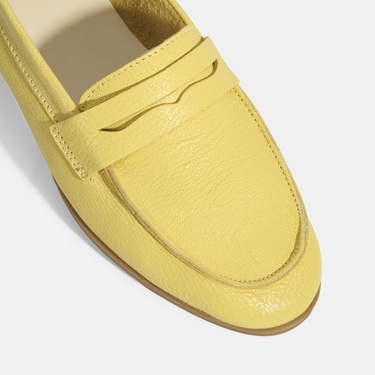  Kadın Sarı Slip-On Deri Loafer
