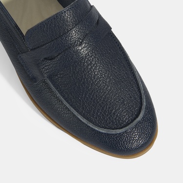  Kadın Lacivert Slip-On Deri Loafer