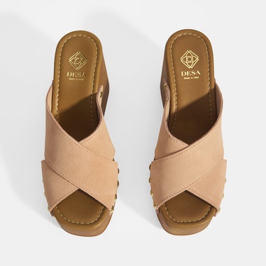  Kadın Pudra Zımba Detaylı Süet Dolgu Topuklu Terlik