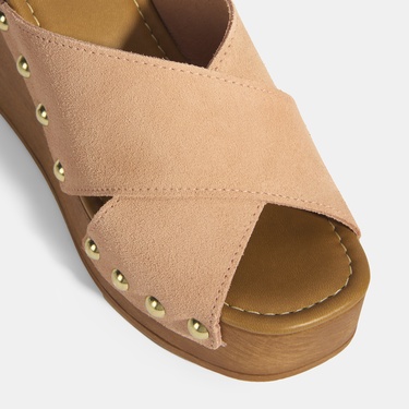  Kadın Pudra Zımba Detaylı Süet Dolgu Topuklu Terlik