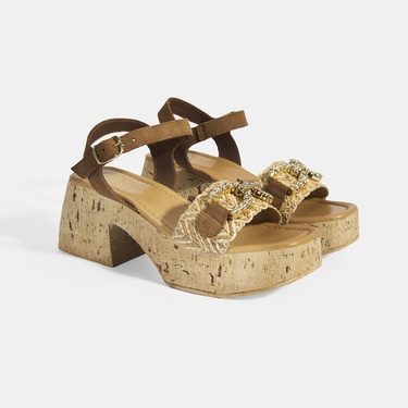  Kadın Bej Hasır Detaylı Toka Aksesuarlı Topuklu Sandalet