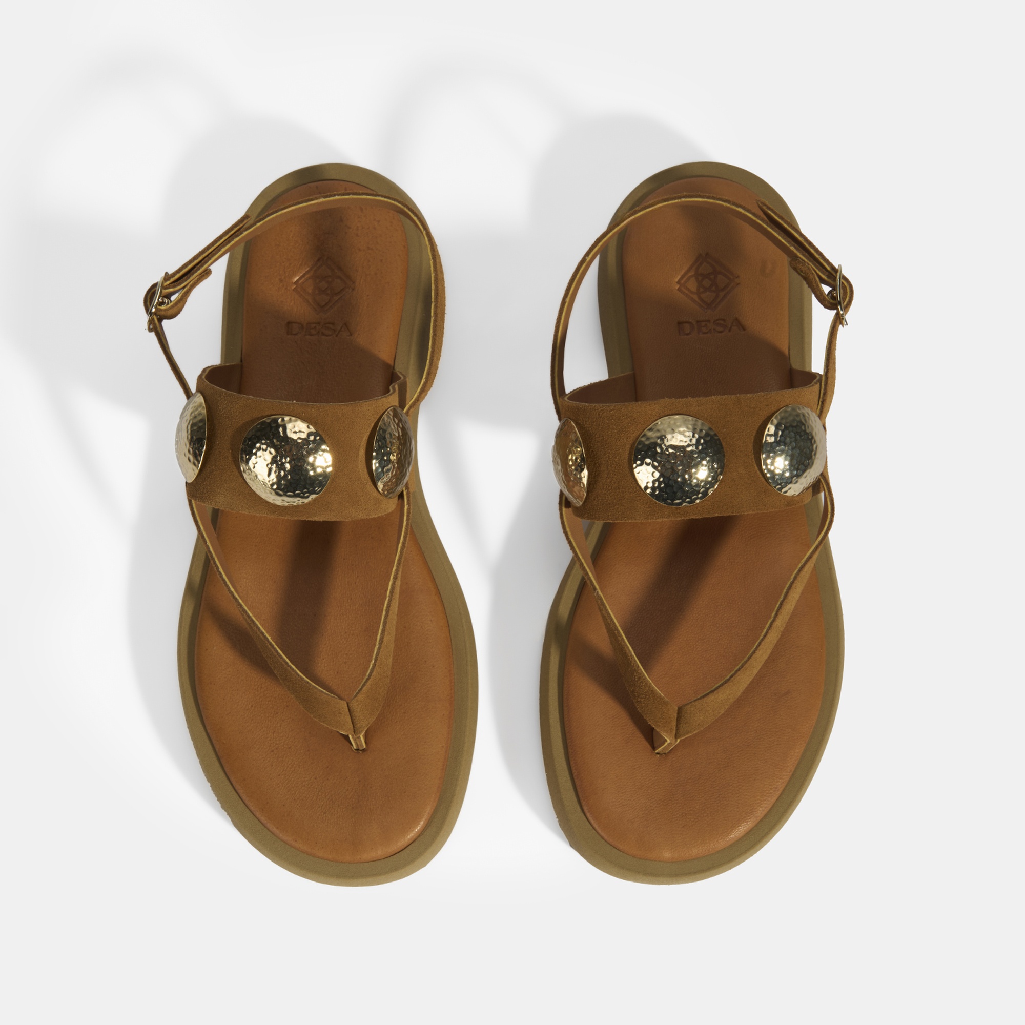 Kadın Taba Metal Aksesuarlı Ayarlanabilir Tokalı Süet Sandalet