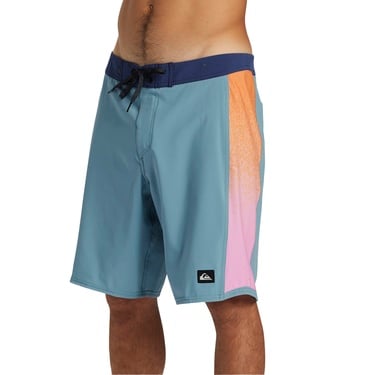  Quiksilver Surfsilk Arch 19 Erkek Boardshort