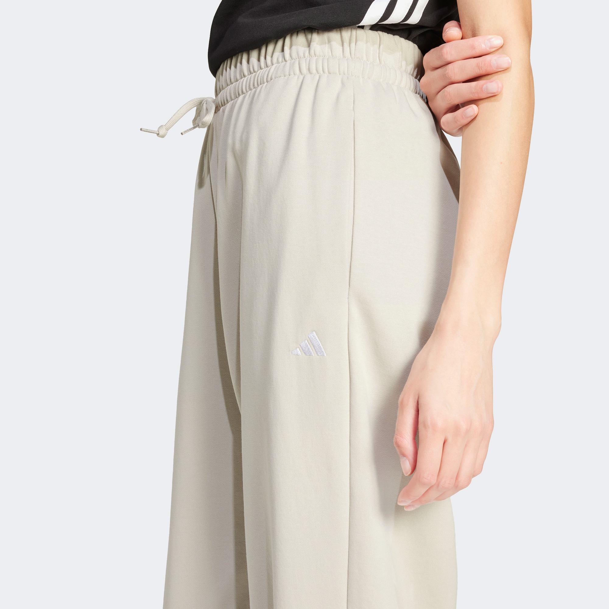 adidas Essentials Small Logo French Terry Cuffed Kadın Gri Eşofman Altı