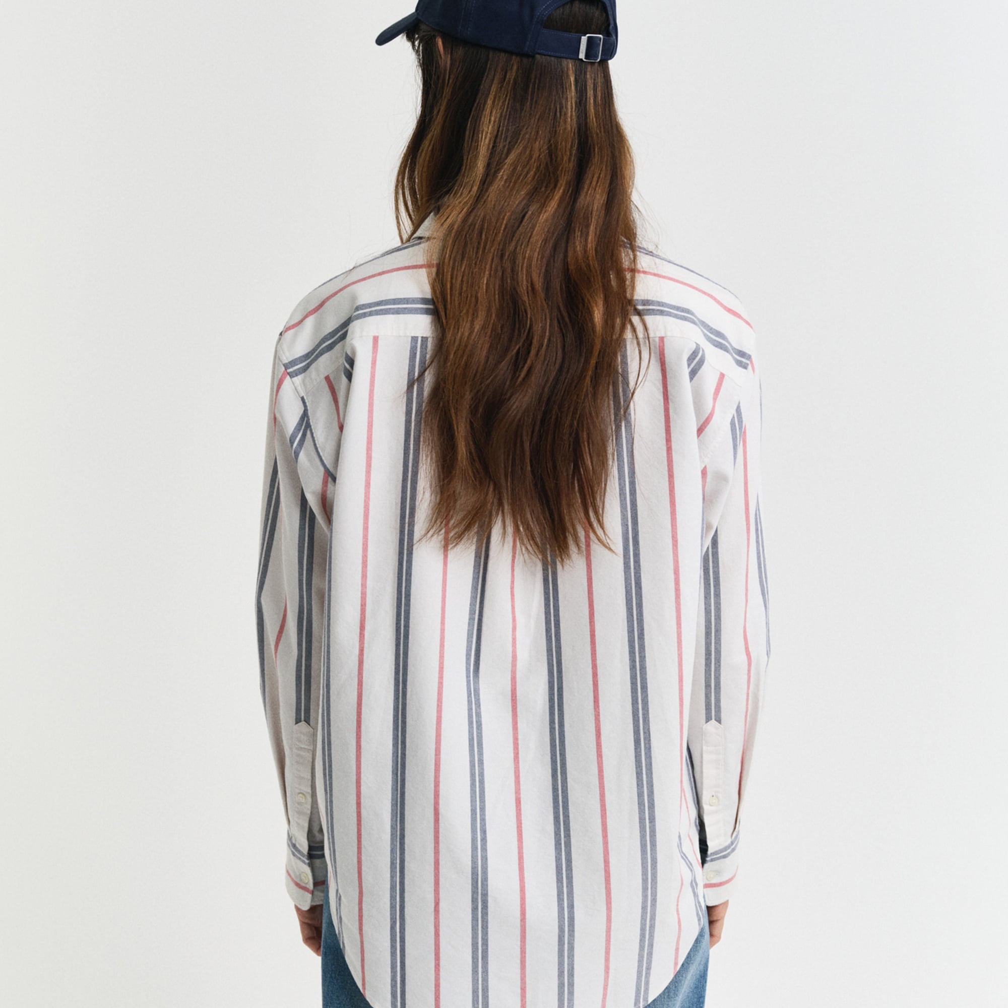 GANT Kadın Krem Relaxed Fit Klasik Yaka Çizgili Gömlek