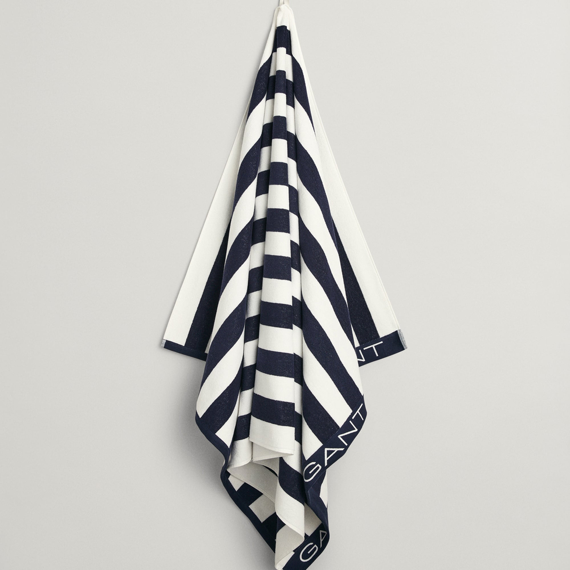 GANT Unisex Lacivert Çizgili Havlu