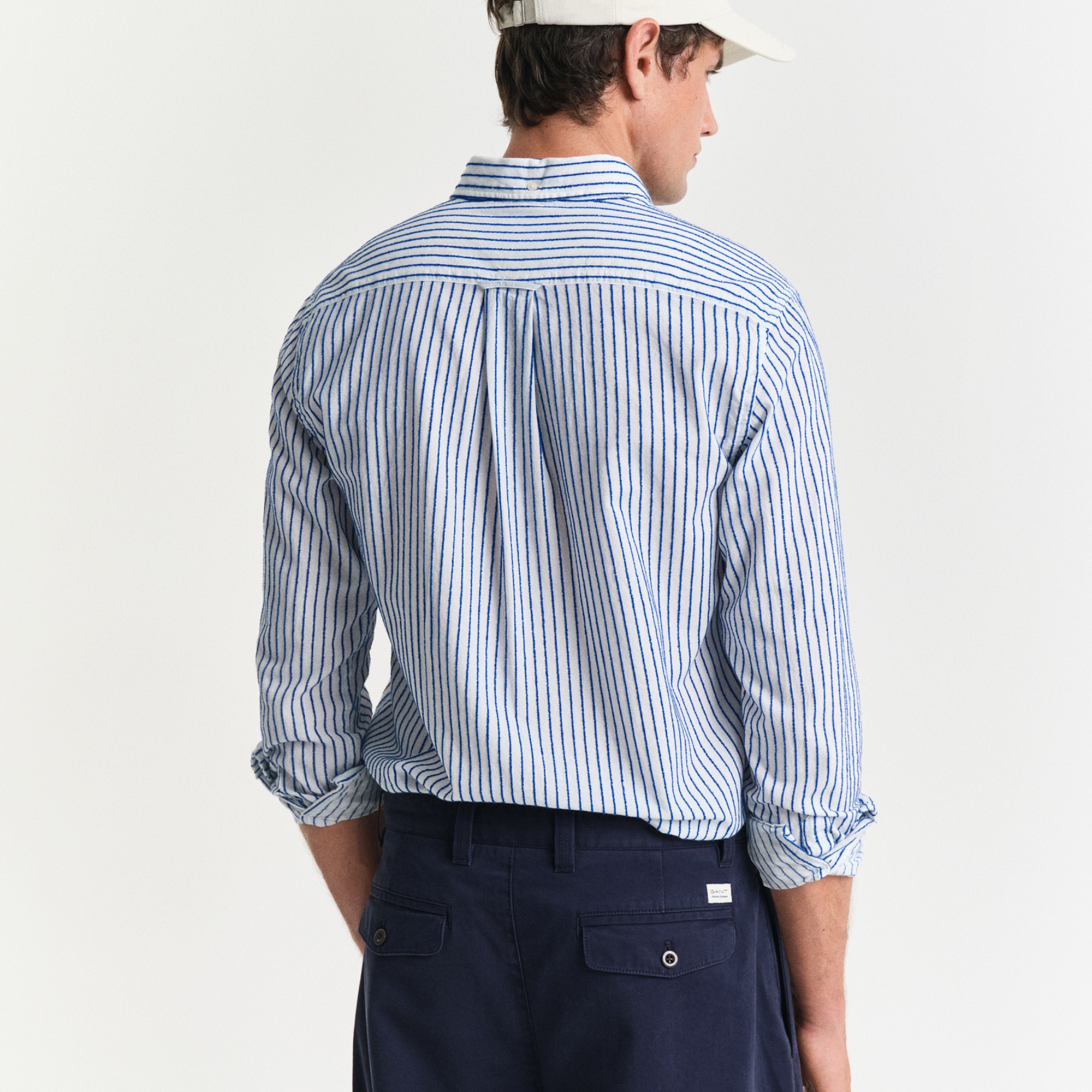 GANT Erkek Lacivert Regular Fit Düğmeli Yaka Çizgili Gömlek