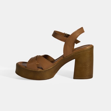  Taba Kadın Toka Detaylı Deri Sandalet