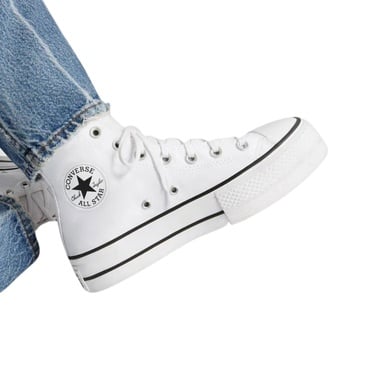  Converse Chuck Taylor All Star Lift Kadın Beyaz Günlük Ayakkabı