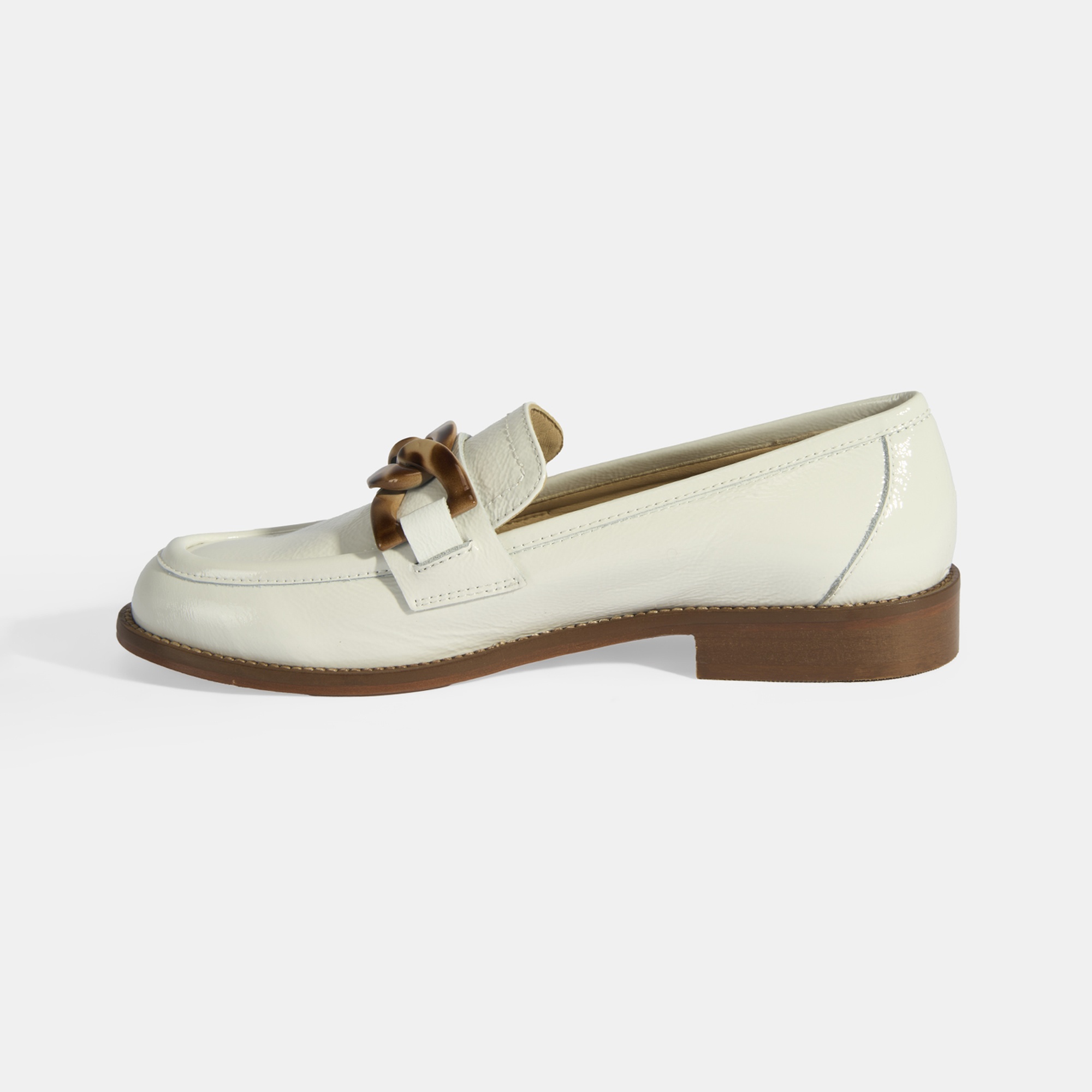 Luca Grossi Kadın Beyaz Aksesuar Detaylı Rugan Loafer
