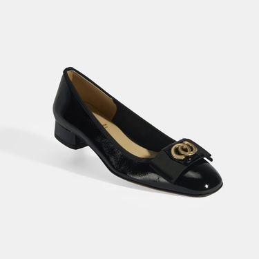  Luca Grossi Kadın Siyah Metal Aksesuarlı Rugan Babet